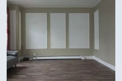 267 Leslie St, Newark, NJ 07112 - Photo 2