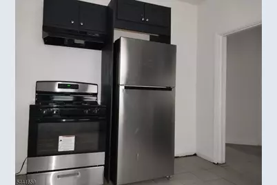 267 Leslie St, Newark, NJ 07112 - Photo 8
