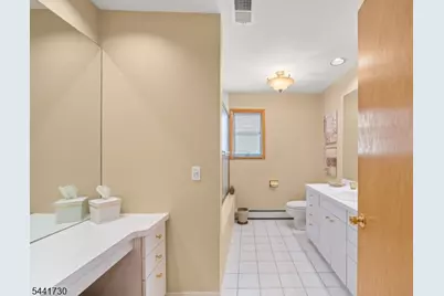 174 Milton Ave, Nutley, NJ 07110 - Photo 20