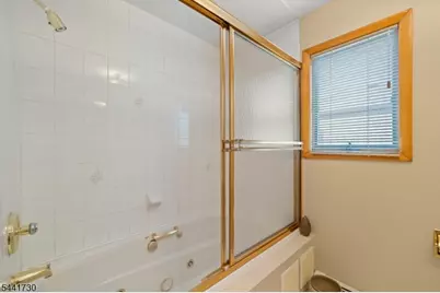 174 Milton Ave, Nutley, NJ 07110 - Photo 22