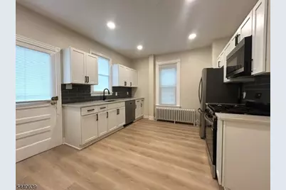 364 Thomas St, Phillipsburg, NJ 08865 - Photo 8