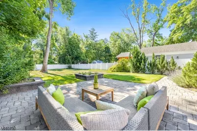 651 Grove St, Montclair, NJ 07043 - Photo 44
