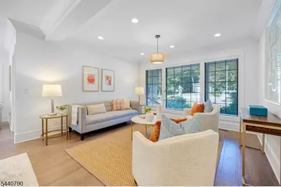 651 Grove St, Montclair, NJ 07043 - Photo 10