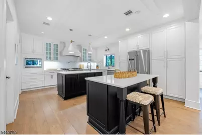 651 Grove St, Montclair, NJ 07043 - Photo 14