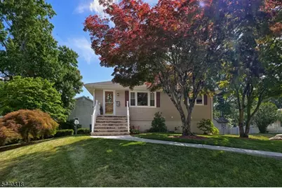 30 Heather Ln, Bloomingdale, NJ 07403 - Photo 2