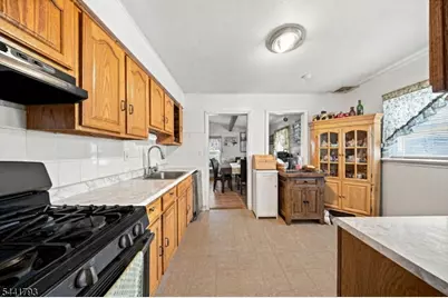 279 Bergen Blvd, Woodland Park, NJ 07424 - Photo 6