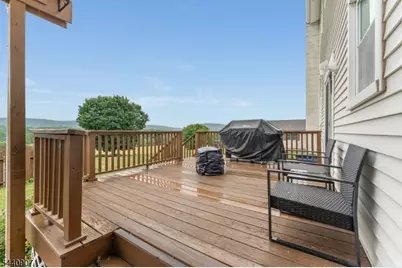 29 Stewartsville Rd, Franklin Township, NJ 08886 - Photo 4