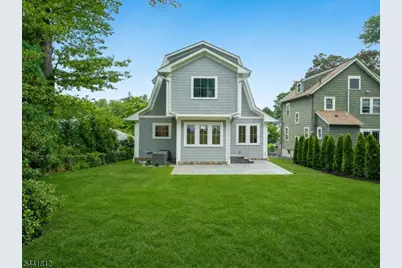 67 Myrtle Ave, Millburn, NJ 07041 - Photo 8