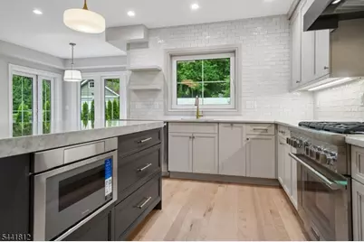 67 Myrtle Ave, Millburn, NJ 07041 - Photo 2