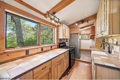 16 Allegheny Ave, West Milford, NJ 07480 - Photo 4