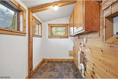 16 Allegheny Ave, West Milford, NJ 07480 - Photo 6