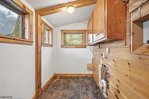 16 Allegheny Ave, West Milford, NJ 07480 - Photo 6