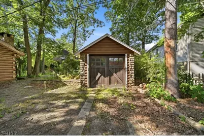 16 Allegheny Ave, West Milford, NJ 07480 - Photo 18