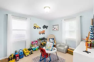19 Glenview Dr, West Orange Township, NJ 07052 - Photo 10