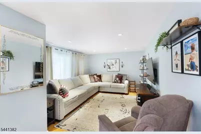 19 Glenview Dr, West Orange Township, NJ 07052 - Photo 8