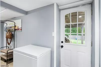19 Glenview Dr, West Orange Township, NJ 07052 - Photo 16