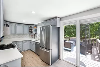 19 Glenview Dr, West Orange Township, NJ 07052 - Photo 4