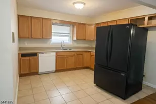 629 S 18th St, Newark, NJ 07103 - Photo 4