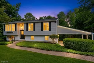 13 Chickadee Rd, Mount Olive, NJ 07828 - Photo 2