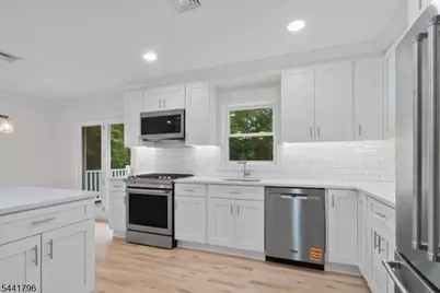 13 Chickadee Rd, Mount Olive, NJ 07828 - Photo 12