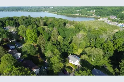 13 Chickadee Rd, Mount Olive, NJ 07828 - Photo 46