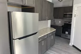 105 W 17th St, Linden, NJ 07036 - Photo 2