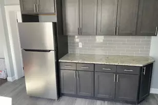 105 W 17th St, Linden, NJ 07036 - Photo 4