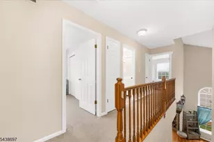 8 Cottage Pl, Branchburg Township, NJ 08876 - Photo 20