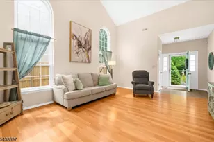 8 Cottage Pl, Branchburg Township, NJ 08876 - Photo 6