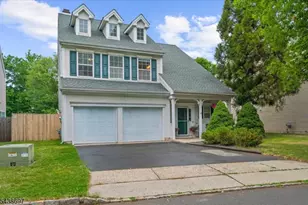 8 Cottage Pl, Branchburg Township, NJ 08876 - Photo 2
