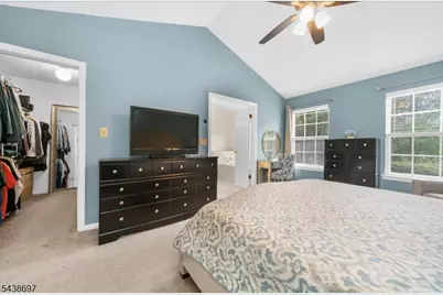 8 Cottage Pl, Branchburg Township, NJ 08876 - Photo 18