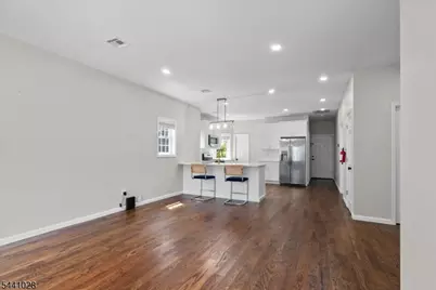 35 W End Ave, Newark, NJ 07106 - Photo 6