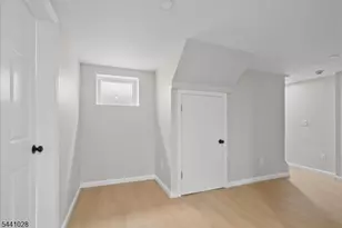 35 West End Ave, Newark, NJ 07106 - Photo 38