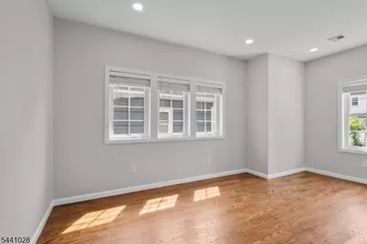 35 W End Ave, Newark, NJ 07106 - Photo 22