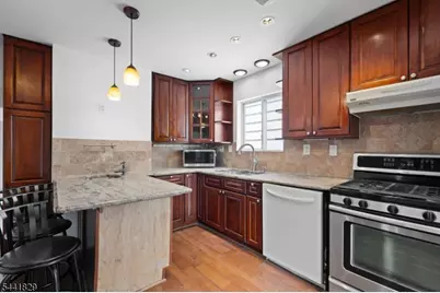 103 Virginia Ave, Jersey City, NJ 07304 - Photo 4