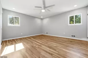 44 Stonehenge Dr, Lopatcong Township, NJ 08865 - Photo 24