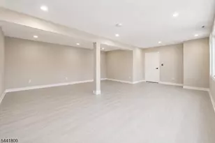 44 Stonehenge Dr, Lopatcong Township, NJ 08865 - Photo 34