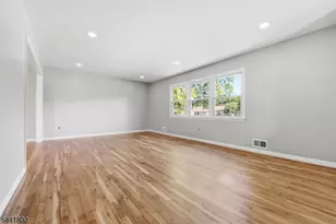 44 Stonehenge Dr, Lopatcong Township, NJ 08865 - Photo 10