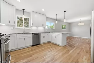 44 Stonehenge Dr, Lopatcong Township, NJ 08865 - Photo 18