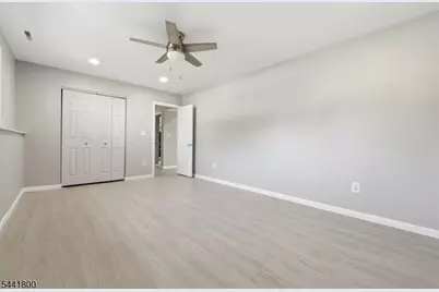 44 Stonehenge Dr, Lopatcong Township, NJ 08865 - Photo 28