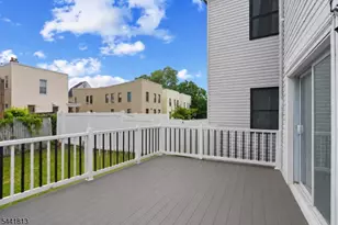 18 Stevens Ave, Jersey City, NJ 07305 - Photo 22