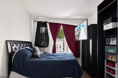 18 Stevens Ave, Jersey City, NJ 07305 - Photo 8