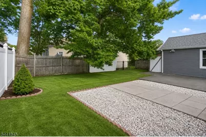 34 Chase Ave, Woodbridge Township, NJ 07001 - Photo 14
