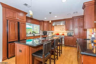 23 Kearney Ter, Livingston, NJ 07039 - Photo 8