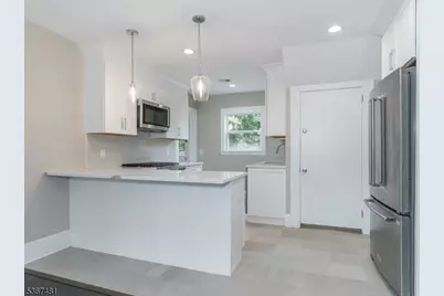 186 Gregory Ave, West Orange Township, NJ 07052 - Photo 6