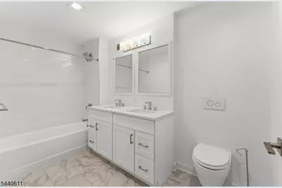 1 Carriage City Plz #807, Rahway, NJ 07065 - Photo 10