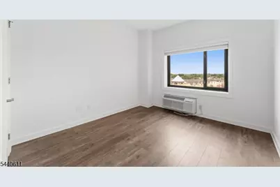 1 Carriage City Plz #807, Rahway, NJ 07065 - Photo 8