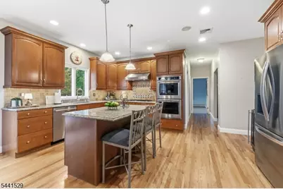 15 Nicki Ct, Parsippany, NJ 07054 - Photo 12