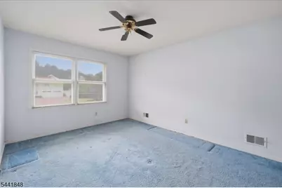 28 Amherst Ct, Wayne Twp., NJ 07470 - Photo 22