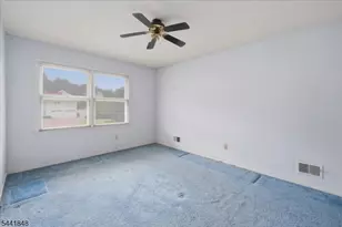28 Amherst Ct, Wayne Twp., NJ 07470 - Photo 22